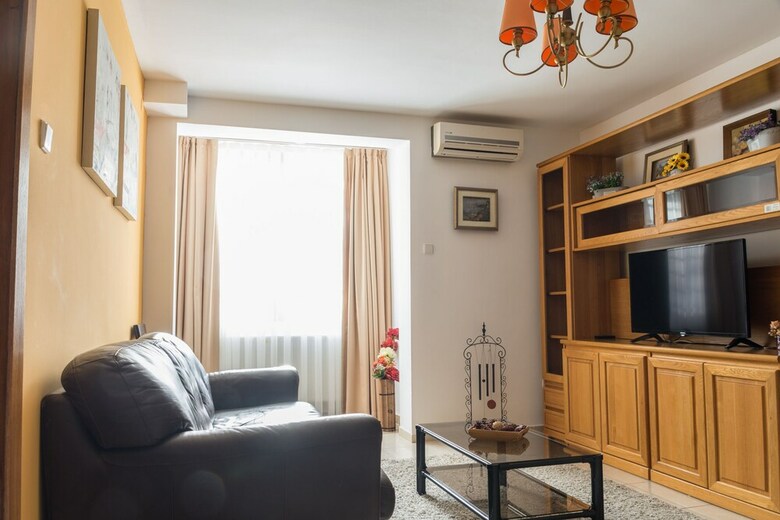 Maxxy Apartments