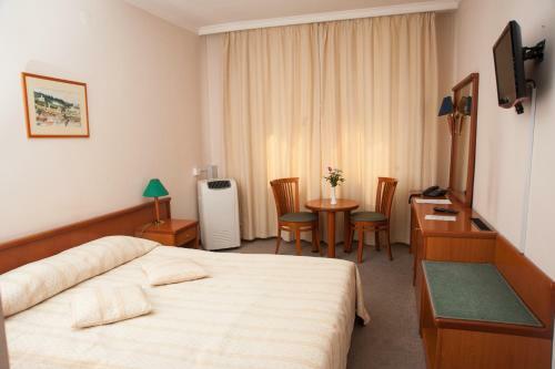 Hotel K�k�ll? - T�rnava