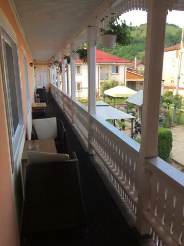 Hostal Pensiunea Flora