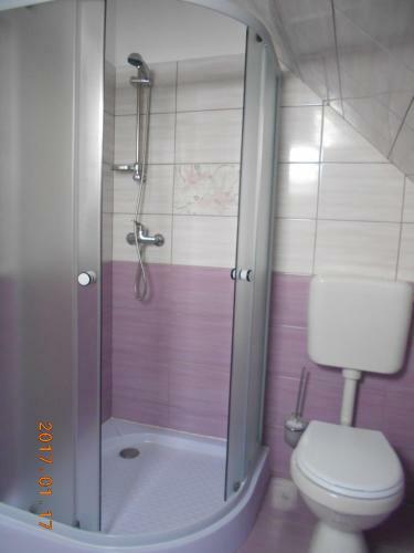 Hostal Olt-part Vend�gh�z