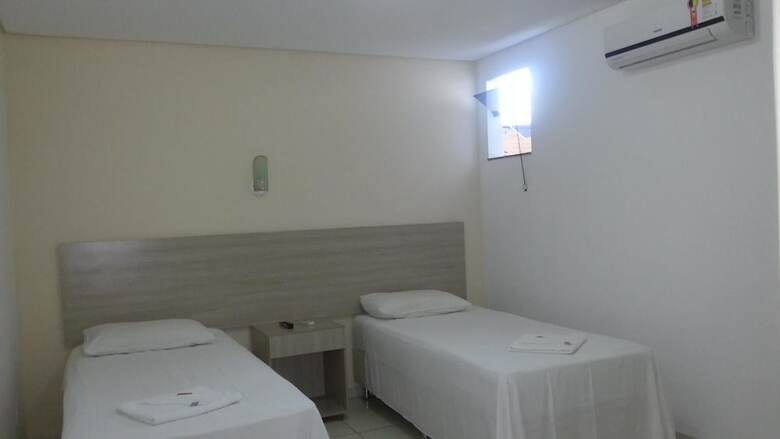 Hostal Pousada Lirios