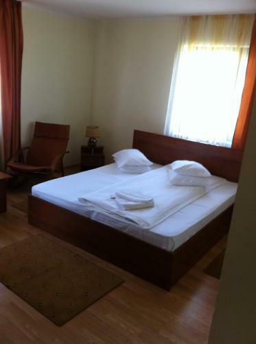 Jrb Hotel