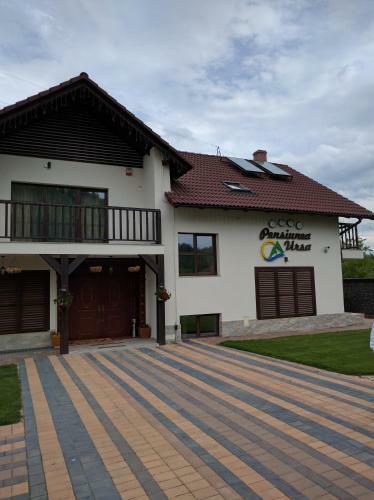 Hostal Pensiunea Ursa