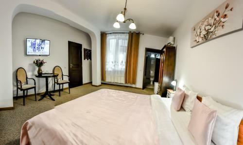 Hostal Noblesse House