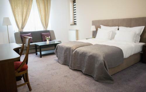 Hotel Nest