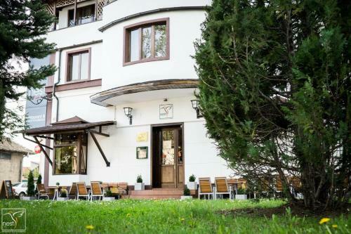 Hotel Nest