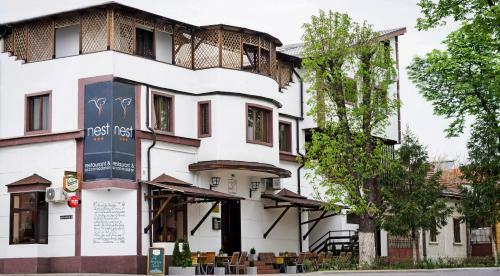 Hotel Nest