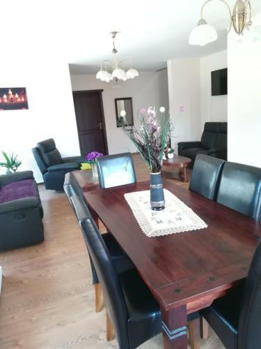 Hostal Pensiunea Adicris
