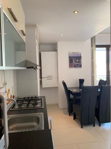 Lake Divine Apartment 11