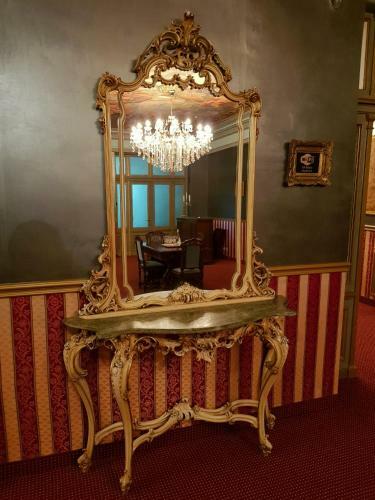 Hotel Nf Palace Old City Bucharest