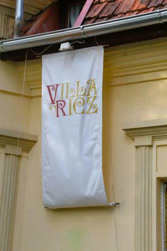 Hostal Villa Ricz