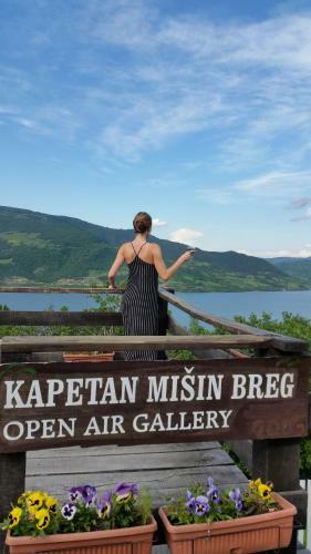Etno Kompleks Kapetan Mi?in Breg