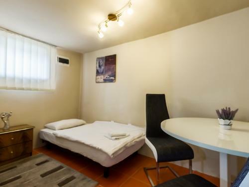 Hostal Plaza La Rooms
