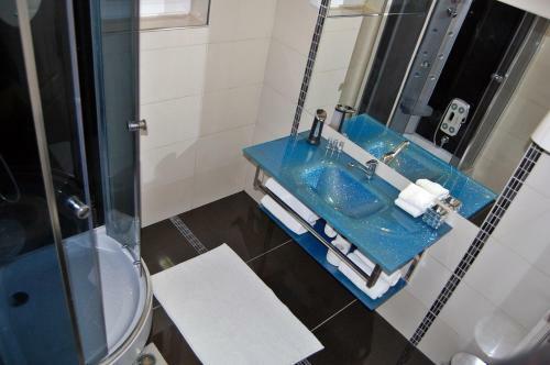 Hostal Plaza La Rooms