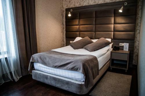Hostal Sky Hotel