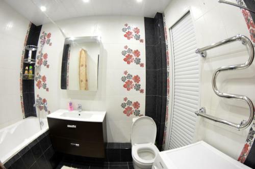 Apartment On Traktornaya 4/12