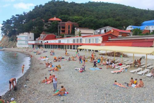 Hostal Dzhankhot Guest House