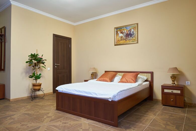 Hotel Extra