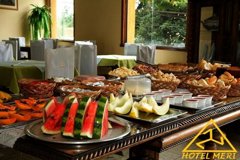 Hotel Meri