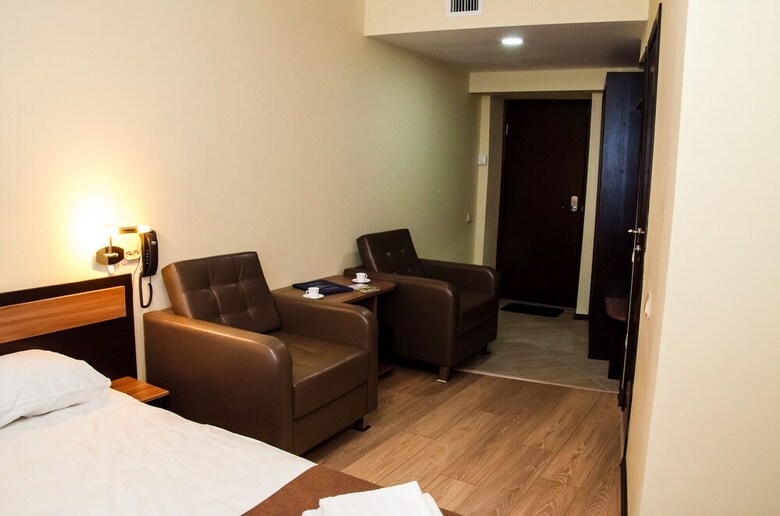 Hotel Cosmos