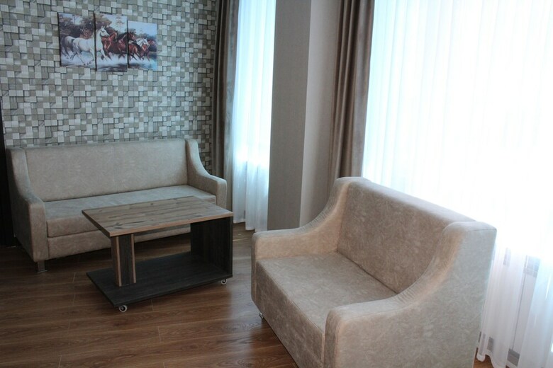 Hotel Cosmos
