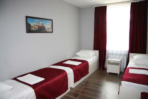 Posada Europark Inn