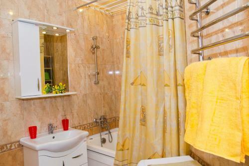 Rent-?????? Apartment On 25 Let Oktyabrya 11