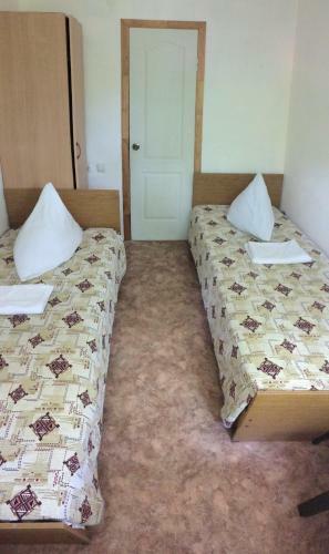 Hostal Guest House Vatutina 6