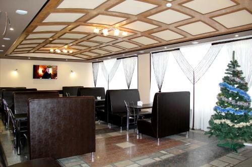 Oasis Hotel