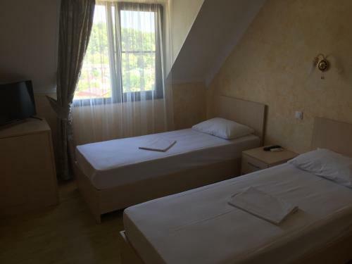 Hostal Guest House 2 Pertsa