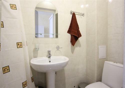 Hostal Akropol'