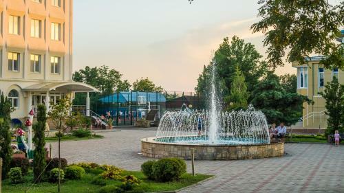 Azimut Hotel Prometey Nebug