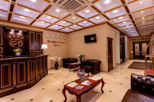 Golden Plaza Hotel