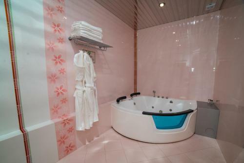 Bel Hotel