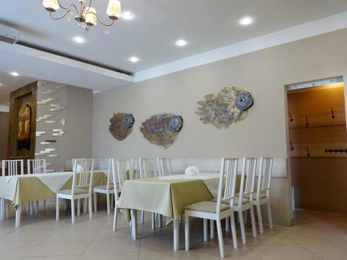 Hotel Black Cat