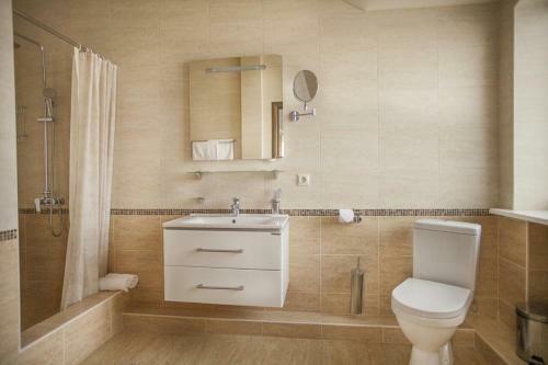 Hostal Guest House Chalet