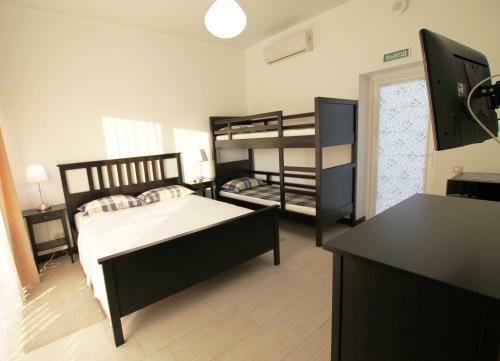 Hostal Guest House Azov Inn