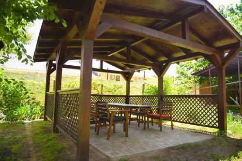 Hostal Guest House Azov Inn