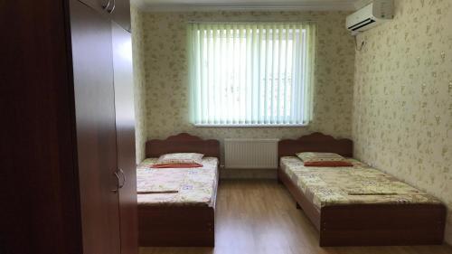 Semeynie Apartments Krymskaya 112