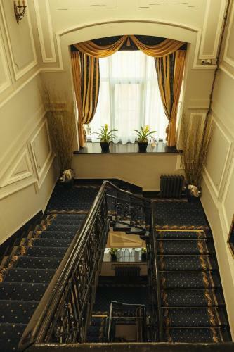Hotel Acapella On Vosstaniya Square