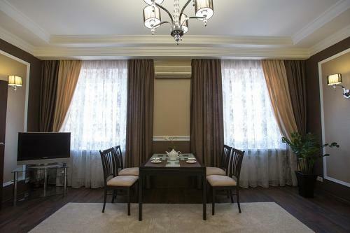 Hotel Oktyabrskaya