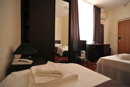 Maksimus Hotel