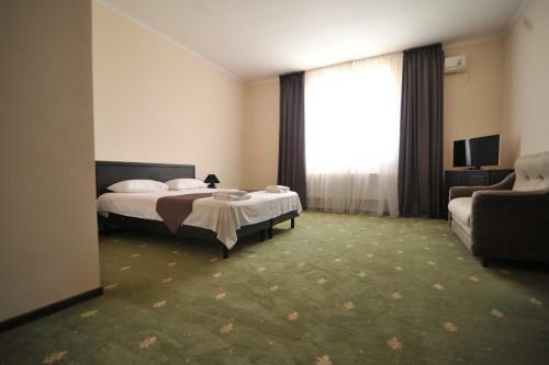 Maksimus Hotel