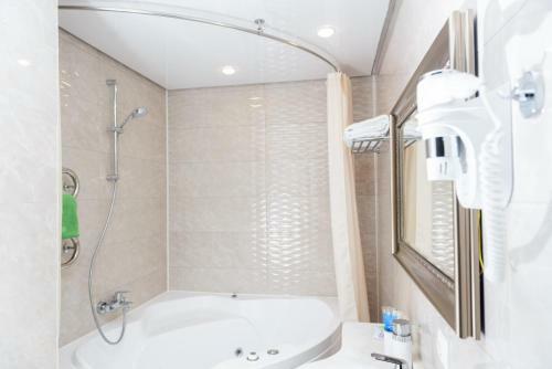 Kutuzov Apart Hotel