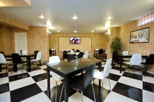 Rich-house Hotel
