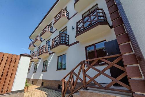 Rich-house Hotel