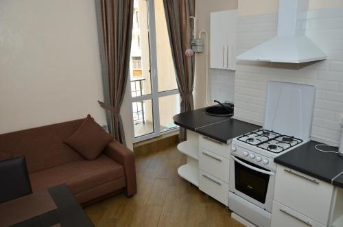 Apartment At Krymskaya 19m