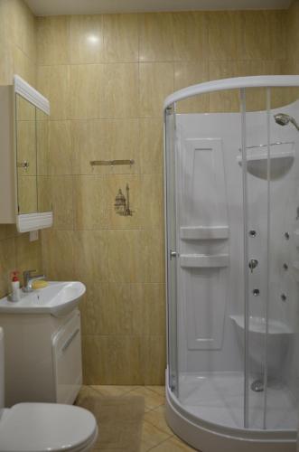 Apartment At Krymskaya 19m