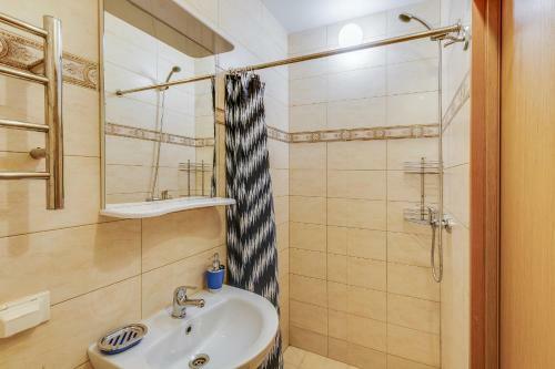 Apartamento Cozy Housing On Nevsky Prospect