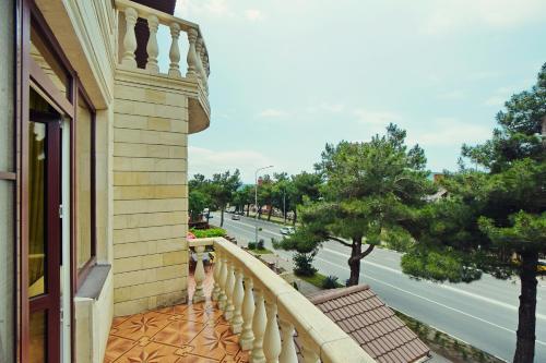 Hostal Casa Blanca Guest House